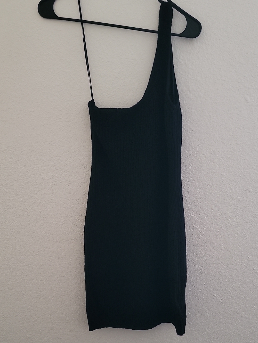 H&M Black One-Shoulder Ribbed Bodycon Dress